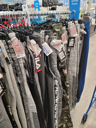 Clothing Store «Ross Dress for Less», reviews and photos, 3200 Laclede Station Rd, Maplewood, MO 63143, USA