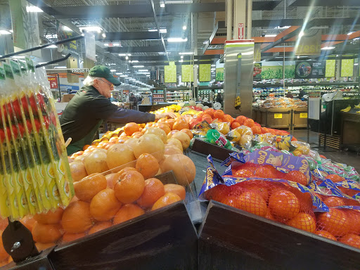 Grocery Store «Fred Meyer», reviews and photos, 2500 Santiam Hwy SE, Albany, OR 97322, USA