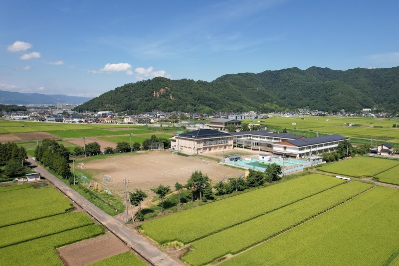 千曲市立東小学校