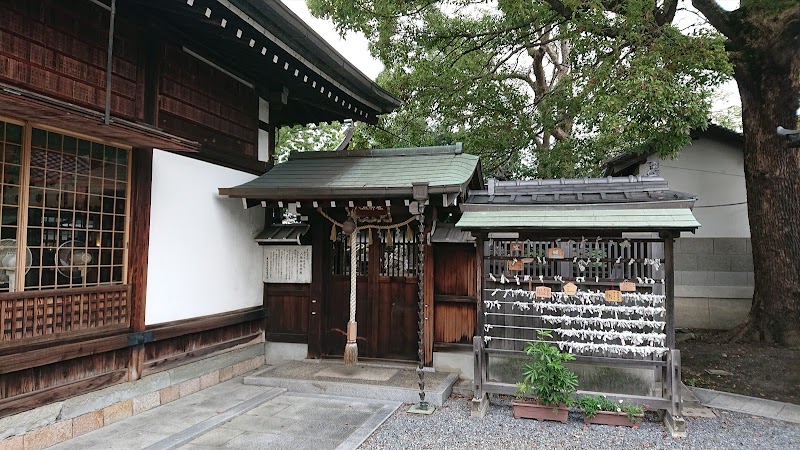 八坂神社本殿(東大阪市指定有形文化財)