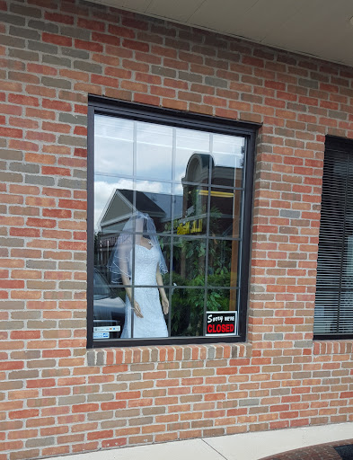 Bridal Shop «SGE Bridal Boutique», reviews and photos, 1020 N Hamilton Rd, Gahanna, OH 43230, USA
