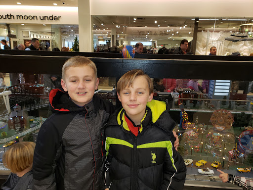 Shopping Mall «The Shops At Kenilworth», reviews and photos, 800 Kenilworth Dr, Towson, MD 21204, USA