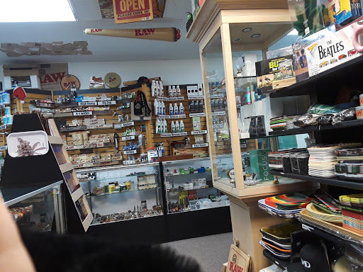 Tobacco Shop «Hempire State Smoke Shop», reviews and photos, 2340 Lyell Ave, Rochester, NY 14606, USA