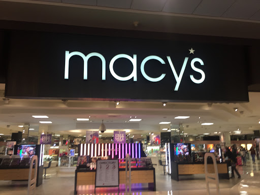 Shopping Mall «Livingston Mall», reviews and photos, 112 Eisenhower Pkwy, Livingston, NJ 07039, USA