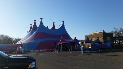 Tennis Court «Stadium Tennis Center», reviews and photos, 725 Gateway Center Blvd, Bronx, NY 10451, USA