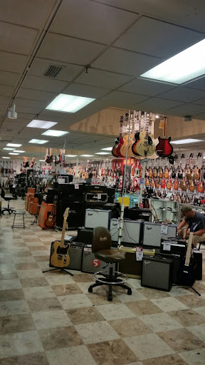 Musical Instrument Store «Sam Ash Music Stores», reviews and photos, 923 N McMullen Booth Rd, Clearwater, FL 33759, USA