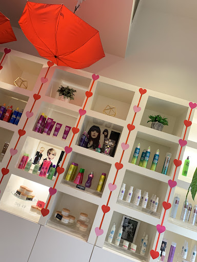 Hair Salon «TONI&GUY Hair Salon», reviews and photos, 15900 La Cantera Pkwy #25120, San Antonio, TX 78256, USA