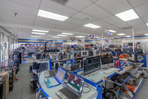 Pawn Shop «La Familia Pawn and Jewelry», reviews and photos, 2057 Americana Blvd, Orlando, FL 32839, USA