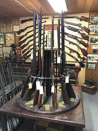 Gun Shop «A. W. Peterson Gun Shop», reviews and photos, 4255 W Old US Hwy 441, Mt Dora, FL 32757, USA