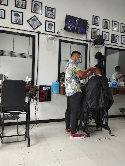 Elegant barbershop blitar
