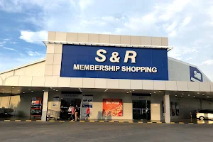 S&R Membership Shopping image