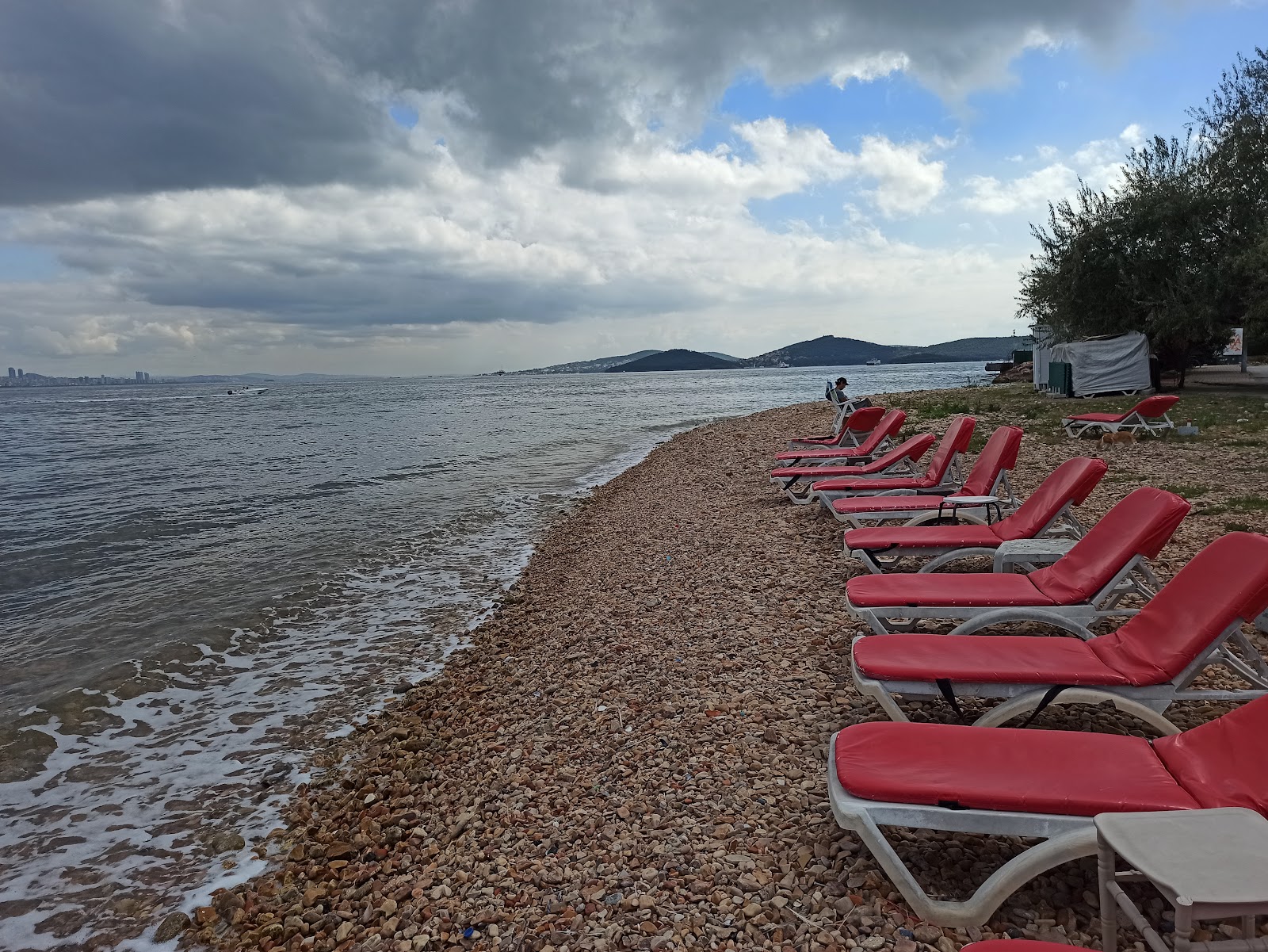 Onur Beach'in fotoğrafı ve yerleşim