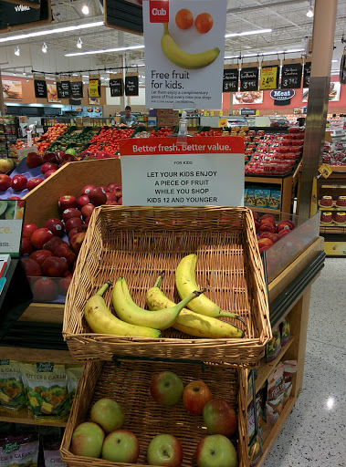 Shopping Mall «Sun Ray Shopping Center», reviews and photos, 2089 Old Hudson Rd, St Paul, MN 55119, USA