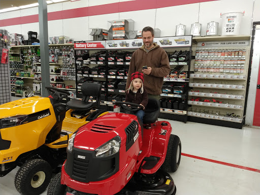 Home Improvement Store «Tractor Supply Co.», reviews and photos, 461 High St #2, Ellsworth, ME 04605, USA