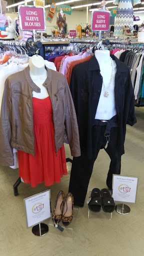 Thrift Store «Thrift Town», reviews and photos, 410 El Camino Ave, Sacramento, CA 95815, USA