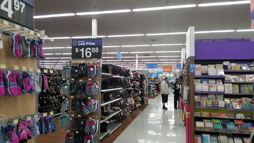 Department Store «Walmart Supercenter», reviews and photos, 6590 W Grand Ave, Gurnee, IL 60031, USA