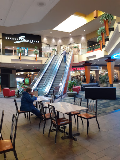 Shopping Mall «Valley West Mall», reviews and photos, 1551 Valley W Dr, West Des Moines, IA 50266, USA
