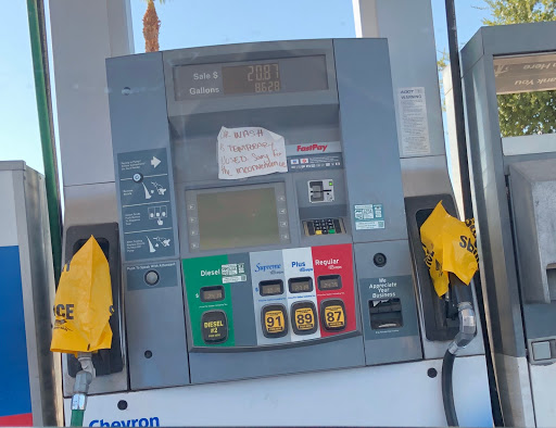 Gas Station «Chevron Chandler», reviews and photos, 1010 E Pecos Rd, Chandler, AZ 85225, USA
