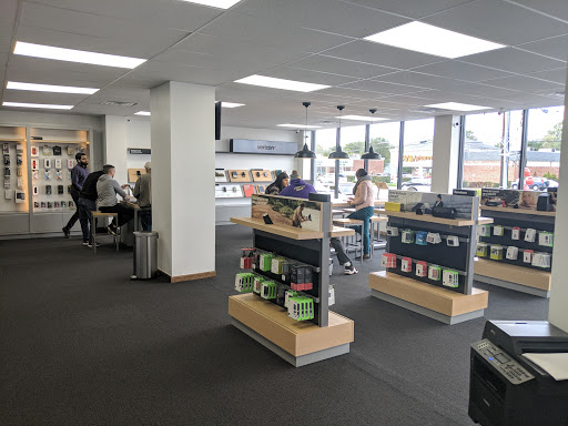Cell Phone Store «Hotspot Verizon Wireless», reviews and photos, 629 Franklin Ave, Franklin Square, NY 11010, USA