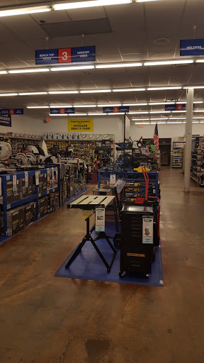 Hardware Store «Harbor Freight Tools», reviews and photos, 356 S Broadway STE 3, Salem, NH 03079, USA