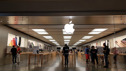 Computer Store «Apple Cielo Vista Mall», reviews and photos, 8401 Gateway Blvd W, El Paso, TX 79925, USA