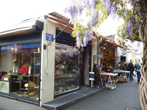 Magasin d'antiquités Fan d'éventails Saint-Ouen