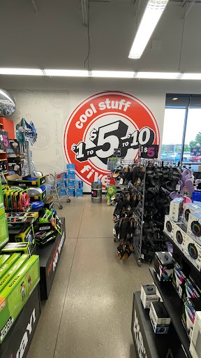 Variety Store «Five Below», reviews and photos, 13401 Shelbyville Rd, Louisville, KY 40243, USA