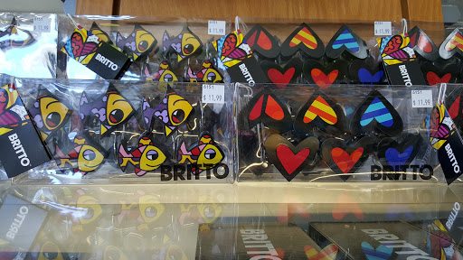 Thrift Store «Boomerangs Thrift Store», reviews and photos, 2365 Wilton Dr, Wilton Manors, FL 33305, USA