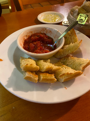 Italian Restaurant «Bambinos Cafe on Delmar», reviews and photos, 1141 E Delmar St, Springfield, MO 65807, USA