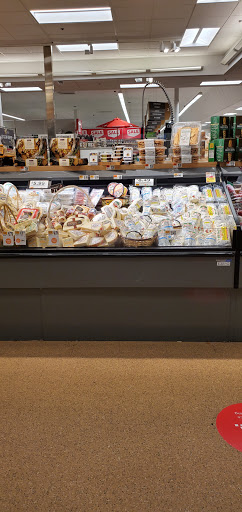 Grocery Store «Stop & Shop», reviews and photos, 111 Vredenburgh Ave, Yonkers, NY 10704, USA