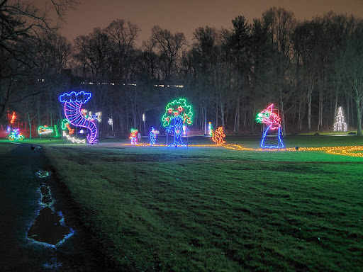 Christmas Store «Lights in the Parkway», reviews and photos, 1700 Martin Luther King Jr Dr, Allentown, PA 18104, USA