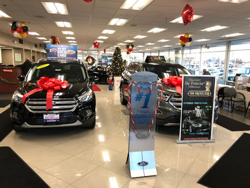 Ford Dealer «Arlington Heights Ford», reviews and photos, 801 W Dundee Rd, Arlington Heights, IL 60004, USA