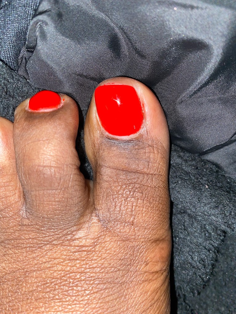 Nailuxe Nails and Spa 02124