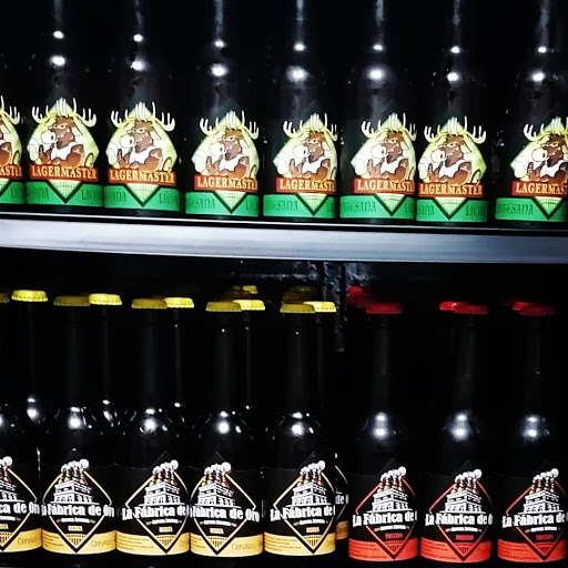 Cervecería Cervecería artesanal | La Fábrica De Oro Beer en Alcala de Henares