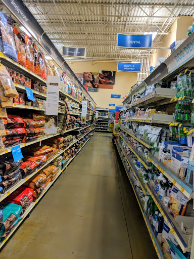 Pet Supply Store «PetSmart», reviews and photos, 2641 Lawndale Dr, Greensboro, NC 27408, USA