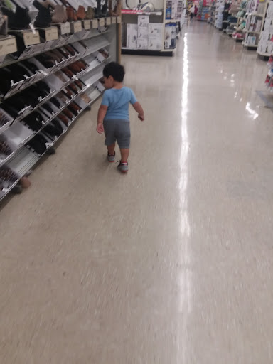 Discount Store «Kmart», reviews and photos, 3443 W Addison St, Chicago, IL 60618, USA