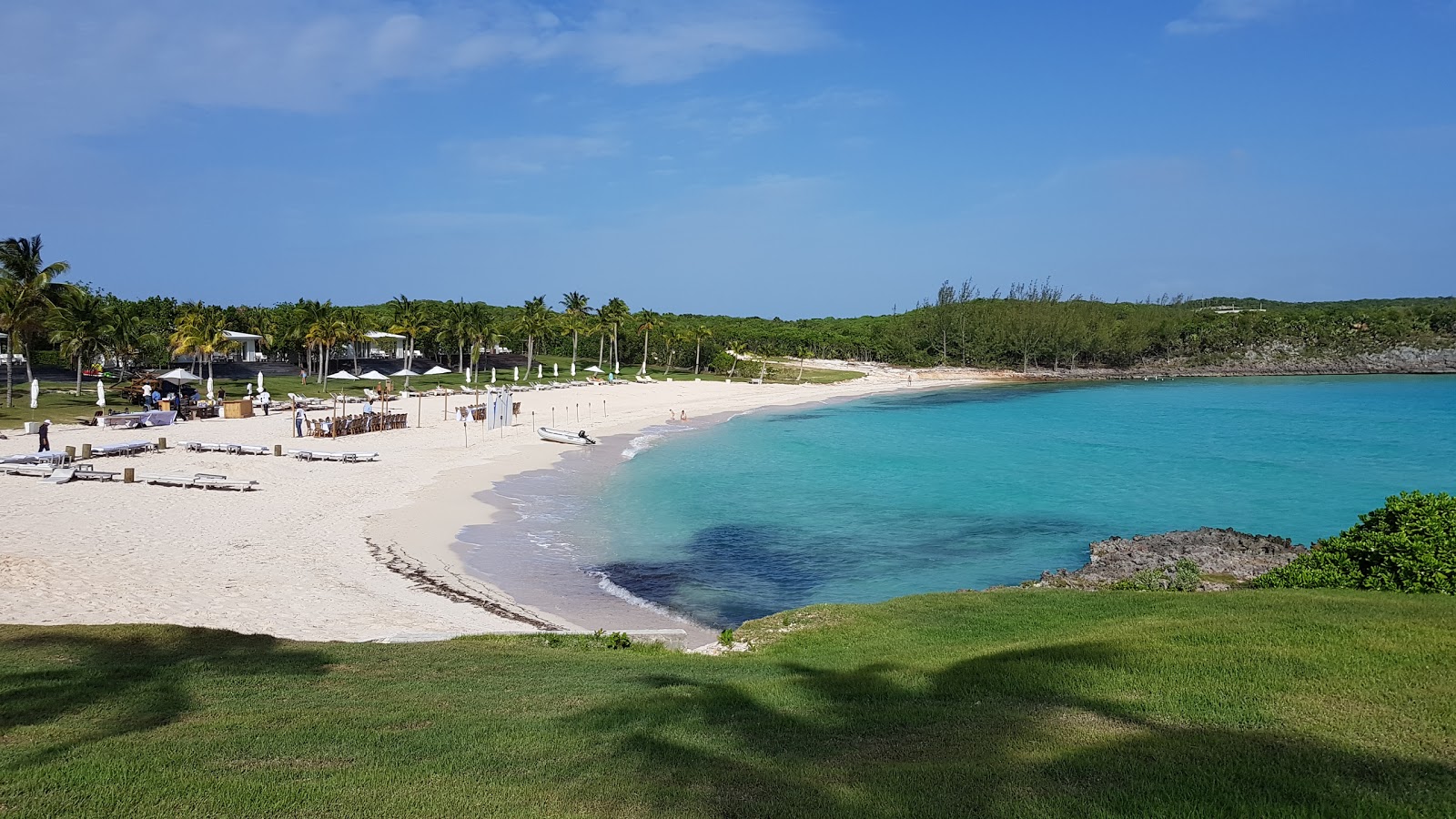 Foto de Gregory Town beach con arena fina beige superficie