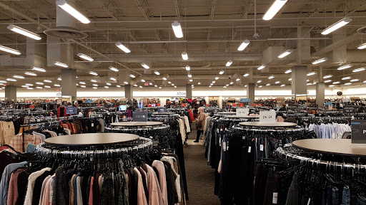 Department Store «Nordstrom Rack West Farm Shopping Center», reviews and photos, 1600 SE Rd, Farmington, CT 06032, USA