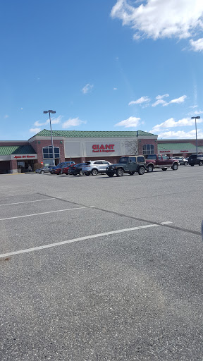 Grocery Store «Giant Food Stores», reviews and photos, 2130 Palomino Rd, Dover, PA 17315, USA