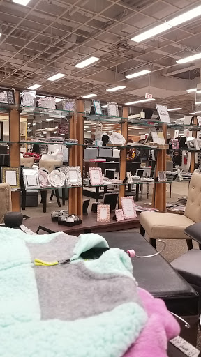 Clothing Store «Burlington Coat Factory», reviews and photos, 24 Wayne Hills Mall, Wayne, NJ 07470, USA