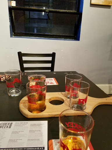 Cider Bar «Buskey Cider», reviews and photos, 2910 W Leigh St, Richmond, VA 23230, USA