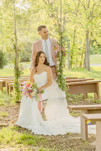 Chelsea Moser Design & Photography - Photo 6 - Car repair in , Dayton