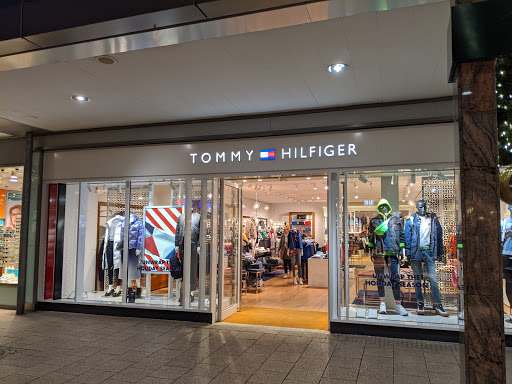 Tommy Hilfiger