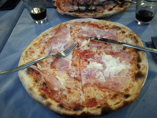 Castello - Cucina & Pizza in Vignola, Provincia di Modena