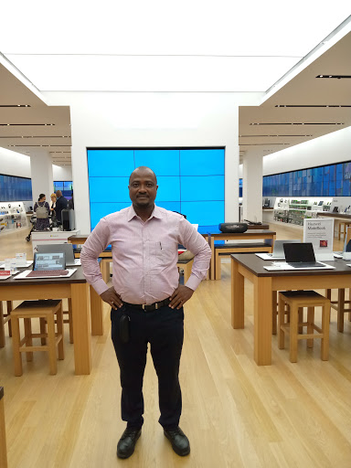 Computer Store «Microsoft Store», reviews and photos, 5015 Westheimer Rd A2421, Houston, TX 77056, USA