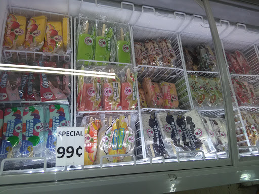 Liquor Store «COUNTRY STORE», reviews and photos, 5022 Los Serranos Rd, Chino Hills, CA 91709, USA