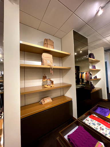 Boutique «Gucci Outlet», reviews and photos, 3939 S Interstate Hwy 35 #1050, San Marcos, TX 78666, USA