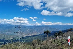 View Point and Shed, Chele La image