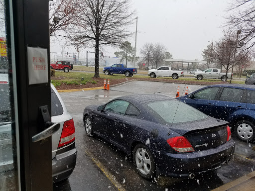 Used Car Dealer «Pre-Owned Car & Truck Liquidation Center», reviews and photos, 1510 S Military Hwy, Chesapeake, VA 23320, USA