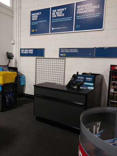 Electronics Store «Best Buy», reviews and photos, 230 Towne Center Dr, Compton, CA 90220, USA